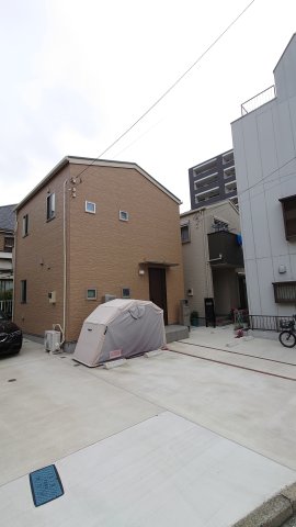 神奈川県横浜市西区浅間町４（一戸建）の賃貸物件の外観