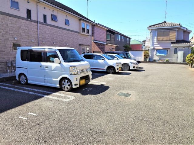 【アルカンシエルの駐車場】