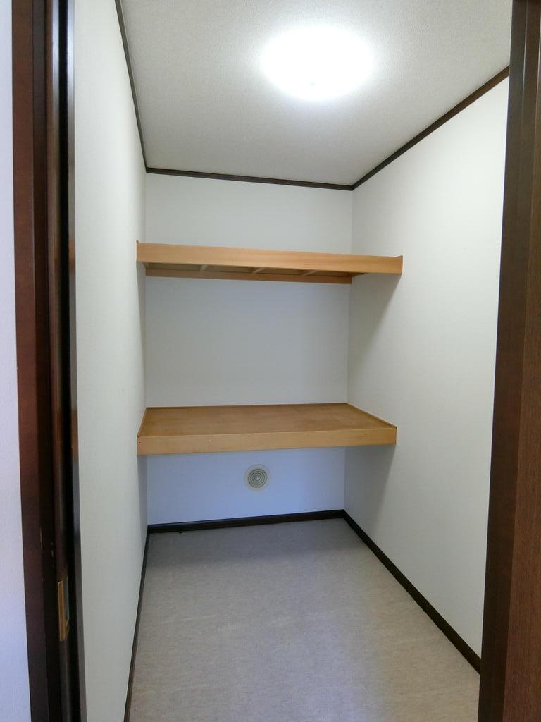 収納　納戸