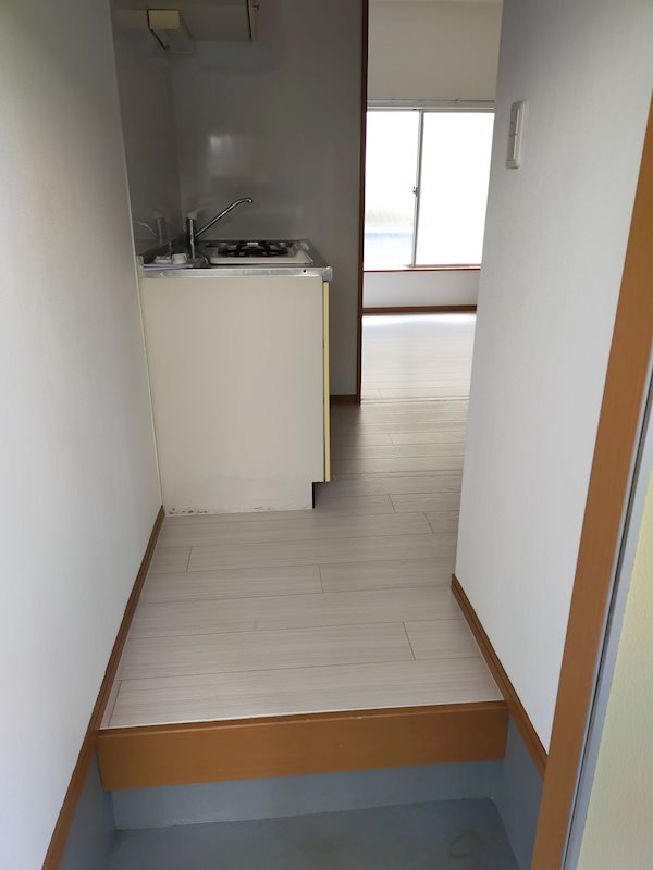 玄関　他部屋
