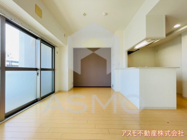 居室・リビング　同マンション別部屋　参考写真