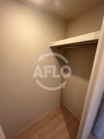 収納　Quintet NAMBA　ウォークインクローゼット