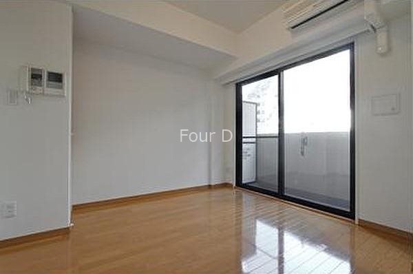 居室・リビング　内見予約受付中、お気軽にお問い合わせください。【0037-6