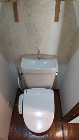 トイレ　コンパクトで使いやすいトイレです♪
