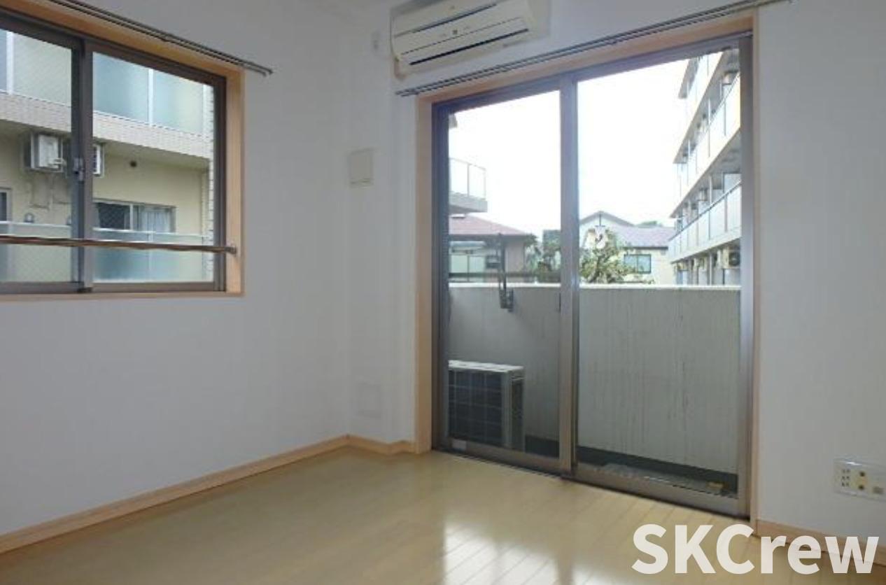 居室・リビング　別号室の写真です