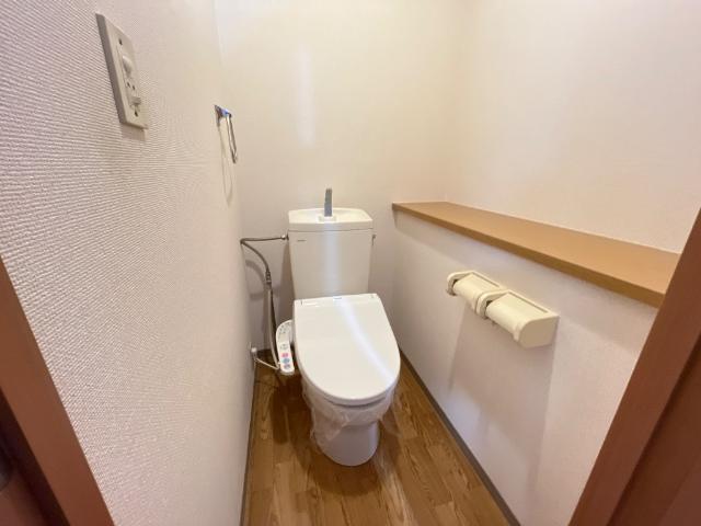 トイレ　シャワー付トイレ