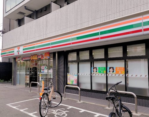 コンビニ　セブンイレブン 豊島駒込駅西店（コンビニ）まで34m