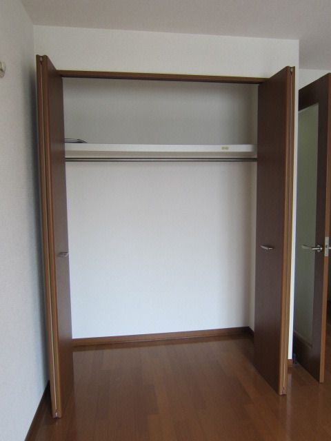 収納　★大きいクローゼット荷物がたっぷり入ります★