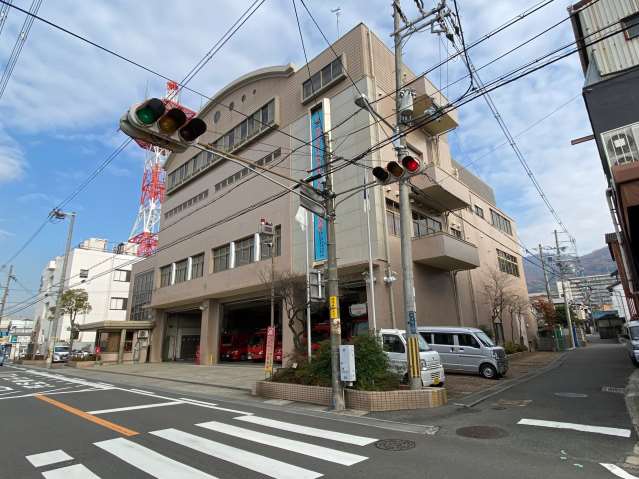 その他　消防署（その他）まで617m