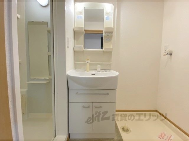 洗面設備　シャッター