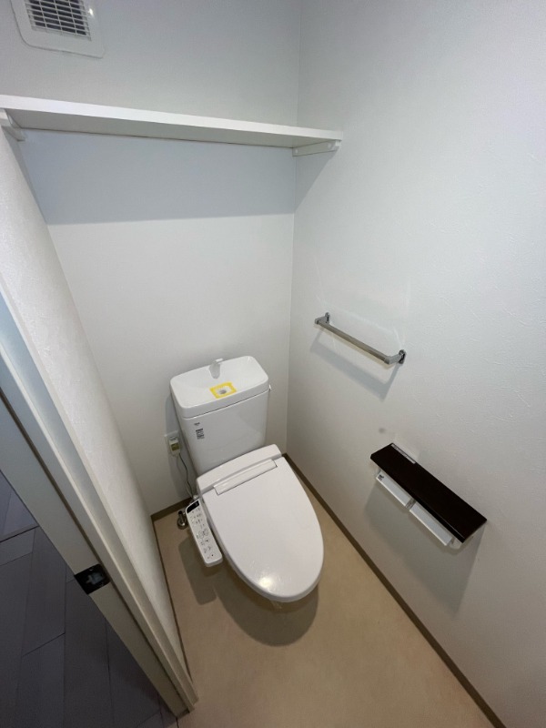 トイレ　※他部屋写真使用