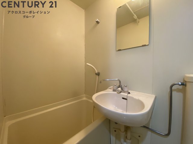 バス・シャワールーム　シンプルで機能的なユニットバスです！