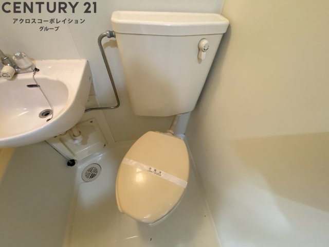 トイレ　浴室内にトイレがあります☆