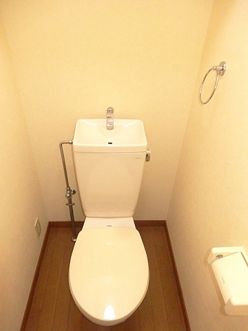 トイレ　独立型のトイレルーム☆