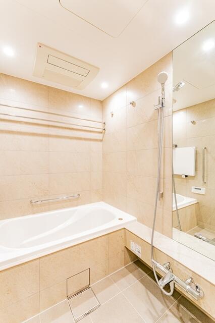 バス・シャワールーム　※写真は同タイプ住戸です。