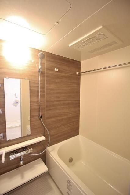 バス・シャワールーム　きれいなお風呂です