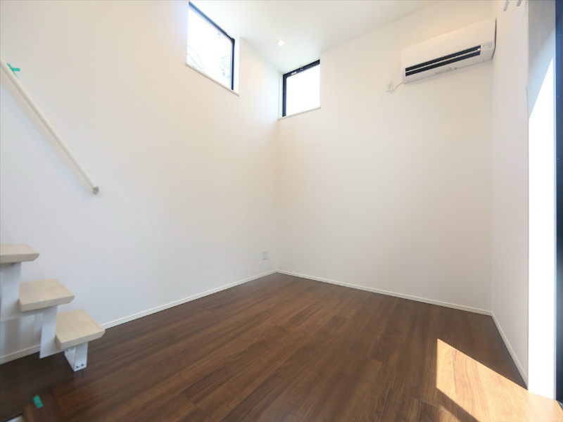 その他　洋室6.1帖　ロフト6.6帖（収納にも寝室にも使えます）