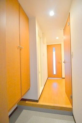 玄関　お問合せはシティホーム海田センター　082-821-2227