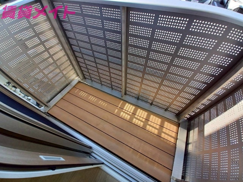 バルコニー　同型参考写真