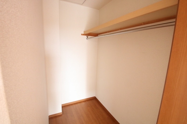 収納　※同物件別号室写真となります。