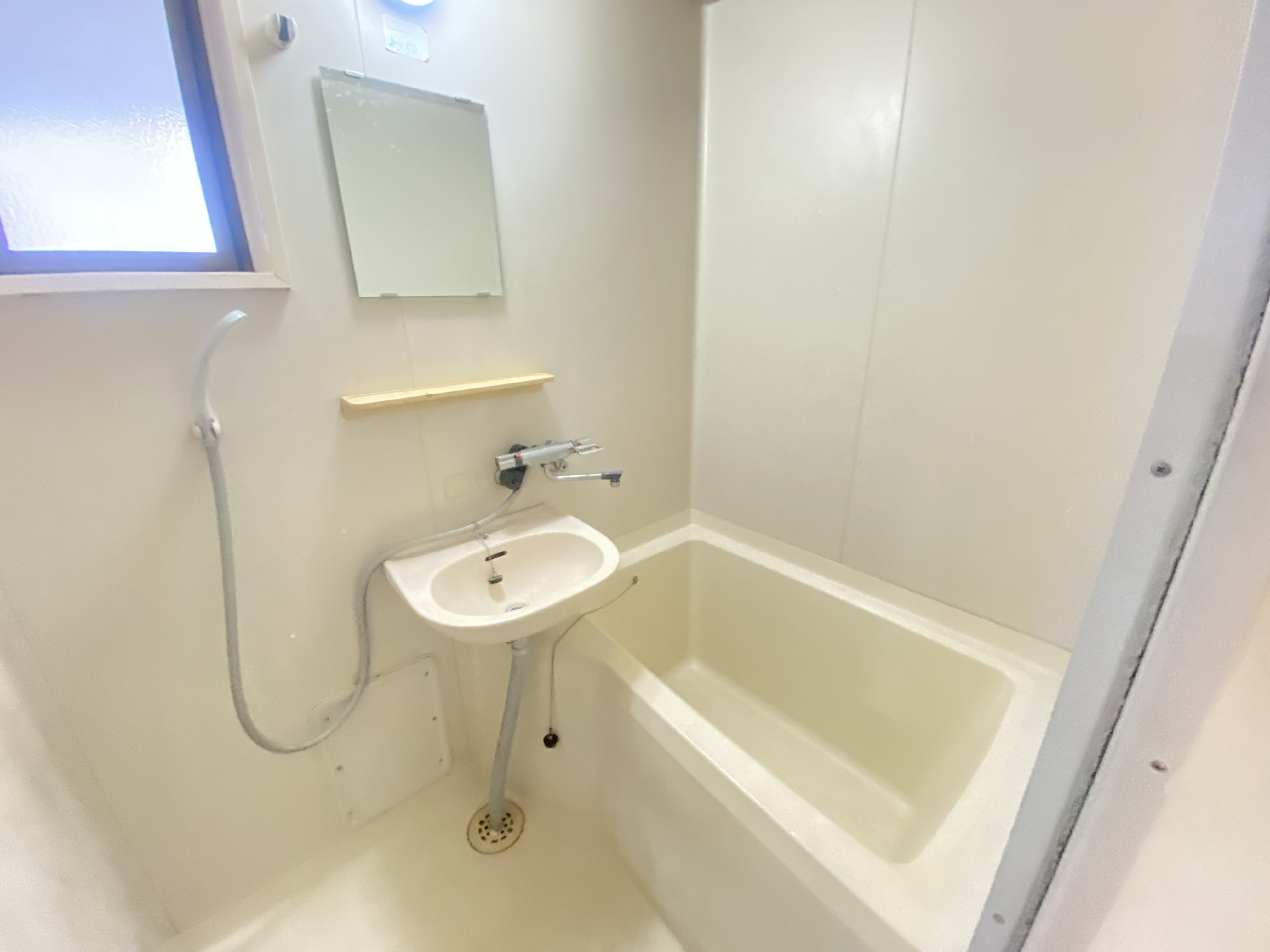 バス・シャワールーム　同タイプ物件内観イメージ