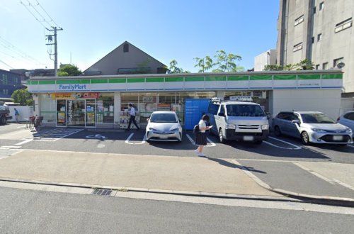 コンビニ　ファミリーマートＭＹＳ万代東二丁目店（コンビニ）まで92m