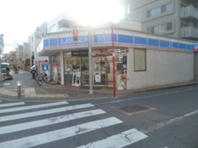 コンビニ　ローソン世田谷駅北店（コンビニ）まで393m