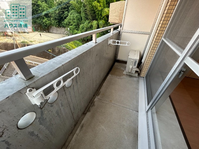 バルコニー　※別号室の写真です