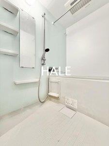 バス・シャワールーム　別号室類似