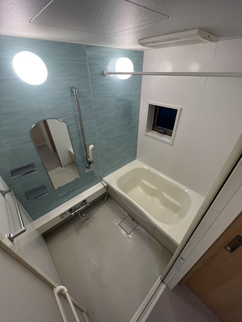 バス・シャワールーム　お風呂です