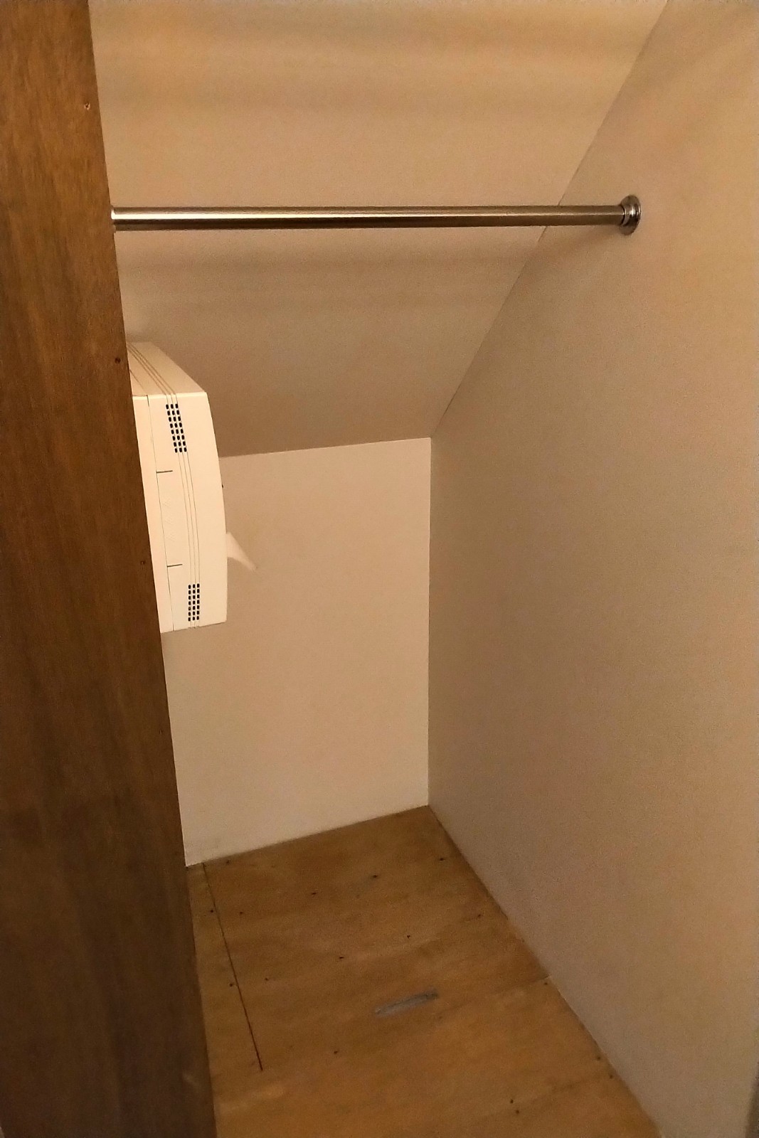 収納　同アパート別部屋