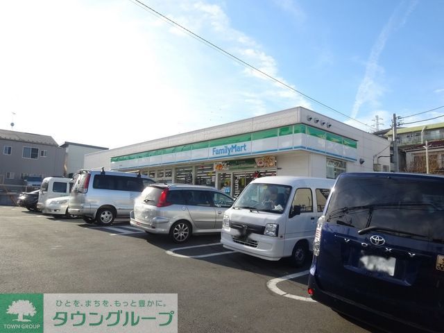 コンビニ　ファミリーマート蔵敷店（コンビニ）まで684m
