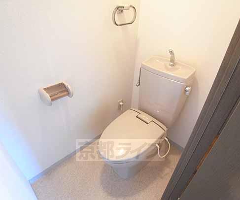 トイレ　清潔感のあるトイレです。
