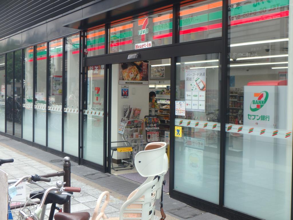 コンビニ　セブンイレブン ハートインＪＲ福島駅前（コンビニ）まで311m