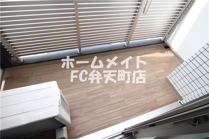 バルコニー　お洗濯にも便利なバルコニー付き