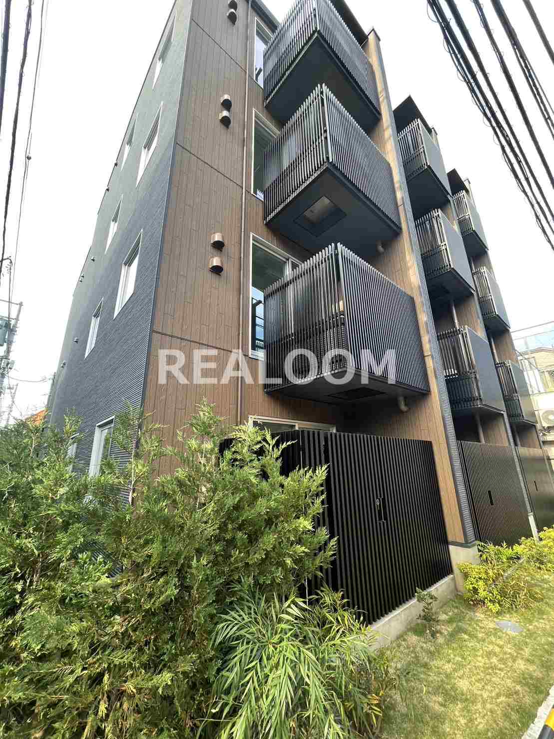 建物外観　写真と現況が異なる場合は現況を優先いたします。