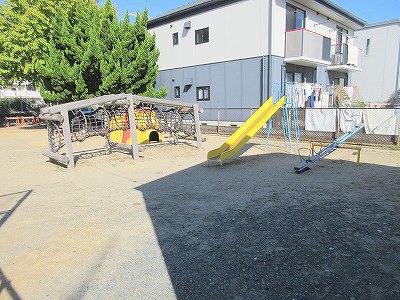 公園　長浜児童遊園地（公園）まで268m