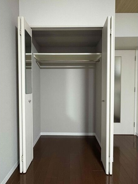収納　※写真は同じマンションの違う部屋のものになります。