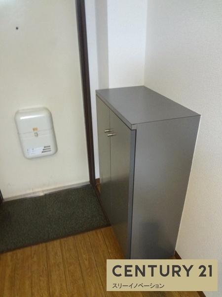玄関　写真は参考写真