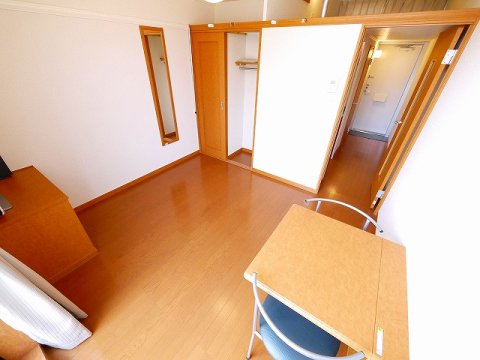 居室・リビング　使いやすい居間です