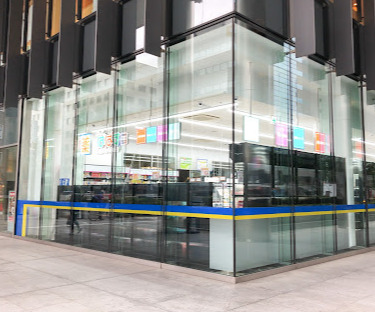 ドラックストア　どらっぐぱぱす 品川フロントビル店（ドラッグストア）まで764m