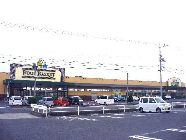スーパー　ニシナフードバスケット真備店（スーパー）まで552m