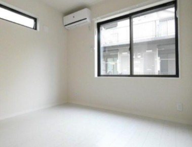 居室・リビング　同建物別部屋
