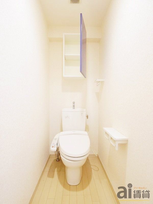 トイレ　※同仕様写真