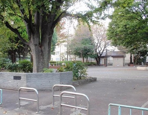 公園　上り屋敷公園（公園）まで1270m