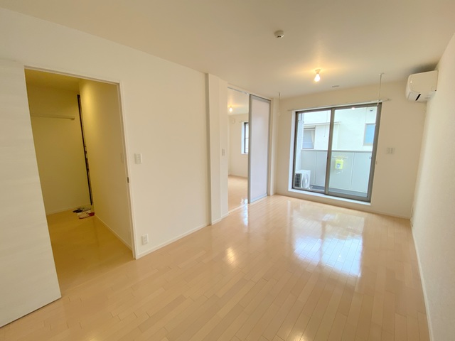 居室・リビング　★明るいフローリングのお部屋です★