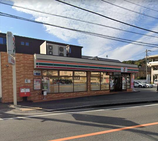 コンビニ　セブンイレブン（コンビニ）まで1250m