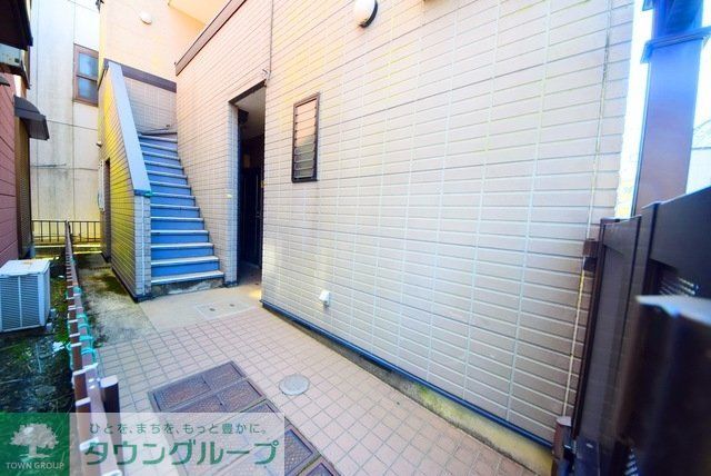 エントランス　★タウンハウジングは周辺環境まで詳しくご案内★