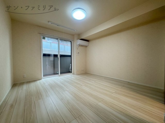 居室・リビング　同一物件別部屋写真