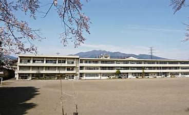 中学校　渋川市立金島中学校（中学校）まで1593m